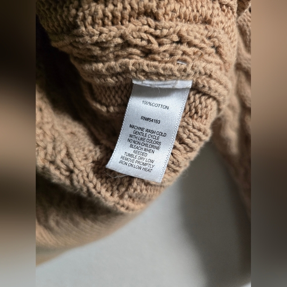 Andrew Marc Crop Cable Knit - Picture 7 of 7